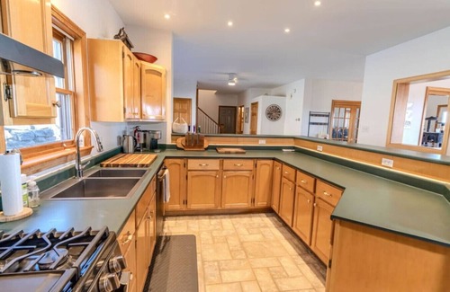Lincolnville House | House of Clouds - Space for the Entire Family!