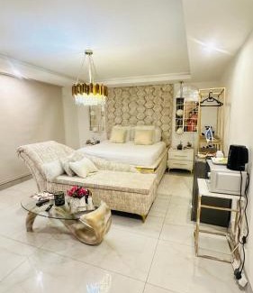 Port Elizabeth Apartment | House of Versace