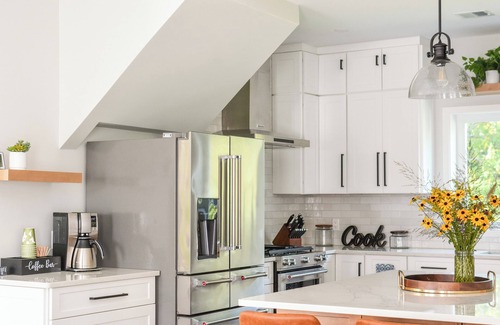 Marlborough Apartment | House on Church - Newly renovated, bright apartment with huge yard