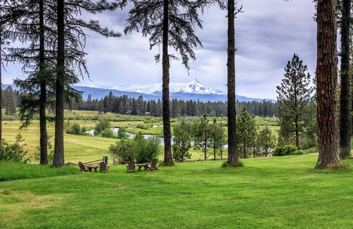 Camp Sherman Cabin | House on Metolius