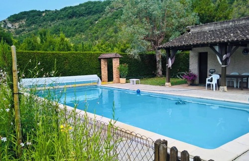 Luzech House | House on the Lot with swimming pool