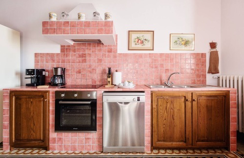 Cortona Villa | House only 4 km from Cortona, sleeps 12. Private pool, AC, Wi-Fi and small gym