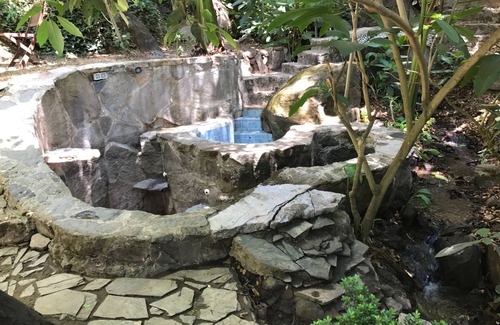 Valle de Bravo House | House overlooking the lake, jacuzzi and stream