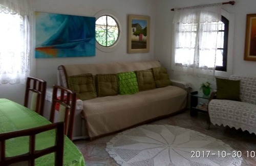 Palmeiras House | House / Pool 2 Q +1 SUITE 600m² VERY GREEN AND QUIET CENTER