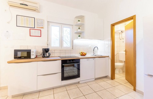 Prgomet House | House Runjic w. pool, large garden and playground