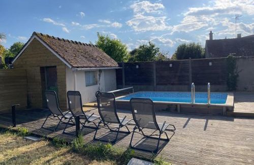 Saint-Laurent-Nouan House | House Saint Laurent Nouan balneo and pool