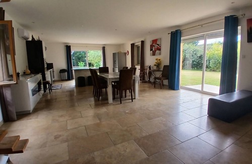 Sainte-Nathalene House | House sarlat en perigord with swimming pool and billiards animals accepted