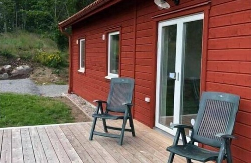 Tviklippan House | House Sjötorp Comfortable holiday residence