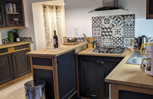 St Gervais sur Mare House | House sleeps 2 to 6 in a pretty medieval village