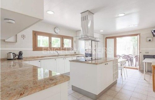 Cubelles House | House sleeps 19. 2.5 km from beach, 8 km from Sitges, 45 km from Barcelona, Tarragona