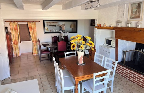 Le Cler House | House sleeps 6 near VILLEREAL