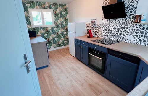 Saint-Julien-les-Villas House | House T3 air-conditioned free parking quiet area close to factory outlets