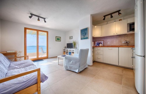 Milna House | House Vissa