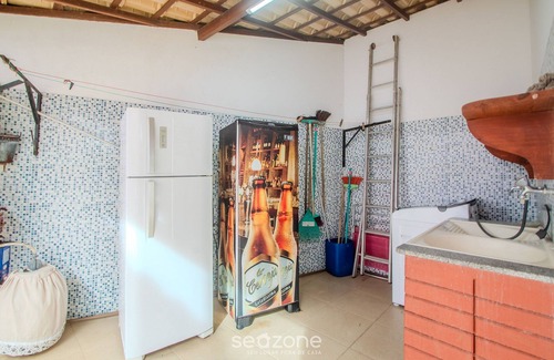 Taperapua Beach Ski Chalet | House w/Pool 350 m From Taperapuan Beach Rud0047