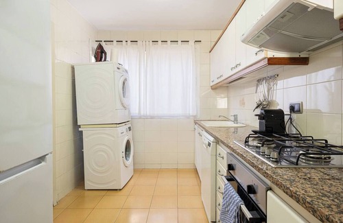 Montgat House | House with 4 bedrooms, 3 bathrooms, located in the old town of Montgat and only 5 minutes from the beach.