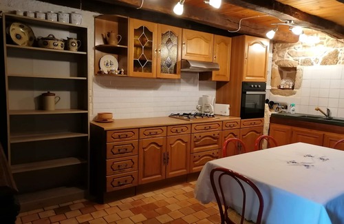 Brech House | House with character, rustic style House with garden, weekly rental