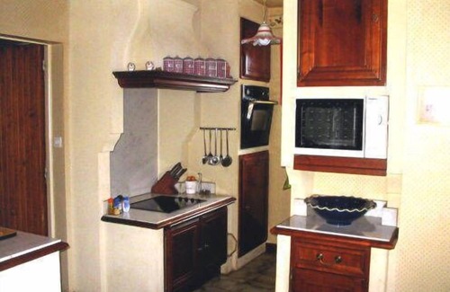 Neussargues en Pinatelle House | house with fully equipped pool in Cantal