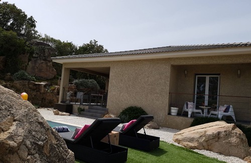 Pinarellu House | House with heated swimming pool, 5 minutes from Pinarello beach