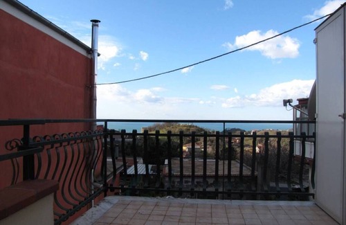 Postiglione House | House with independent access