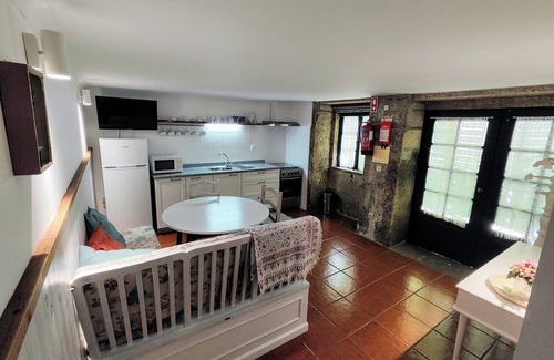 Rates Cottage | House with internet, shared pool and tennis court!