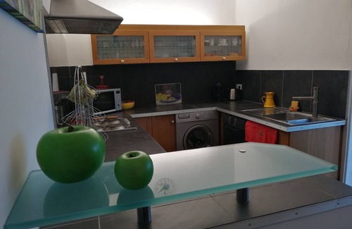 Vaison-la-Romaine House | House with large garden, swimming pool, exceptional view and 300m from the town center