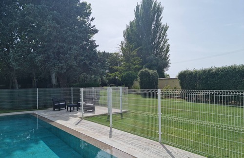 Tudela House | House with large garden and very quiet