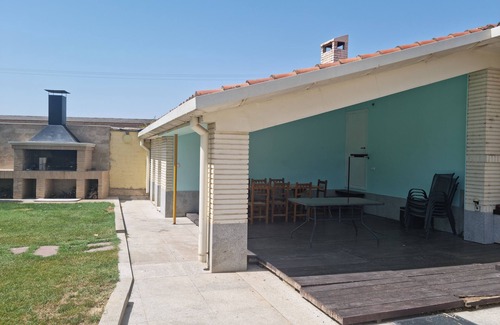 Tudela House | House with large garden and very quiet