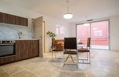 Saumur House | House with patio; Loire view