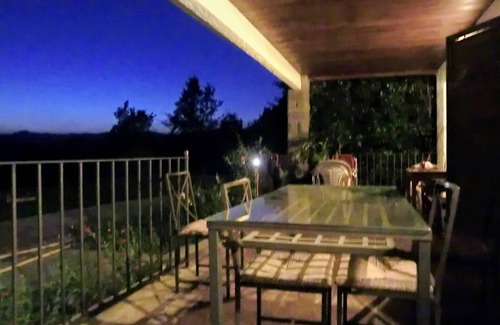 Santa Eulalia de Puigoriol House | House with pool and garden, ideal for families. Minimum 6 guests.