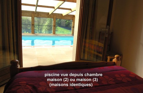 Les Albres House | House with pool under conservatory, large terrace overlooking the private pond
