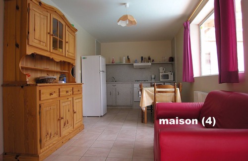 Les Albres House | House with pool under conservatory, large terrace overlooking the private pond