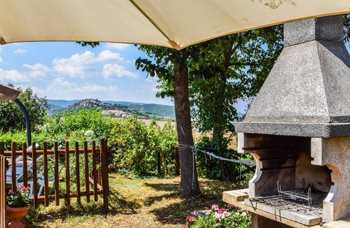 Allerona House | House with private/fenced pool on the Tuscany-Umbria border. 16km from Orvieto