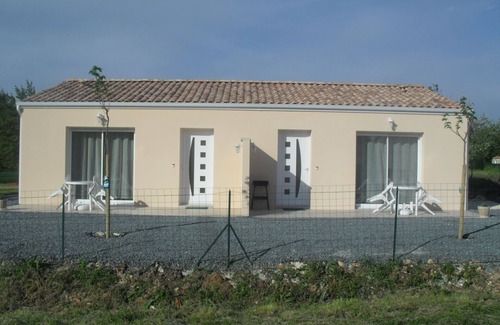 Jonzac House | house with private parking - furnished with tourism 3 stars - ideal curistes