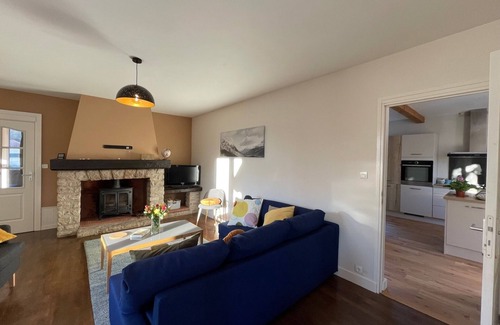 Tremolat House | House with private pool and garden near the river.