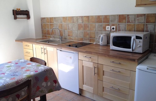 Bages House | House with private pool in Bages d'Aude (sleeps 4)