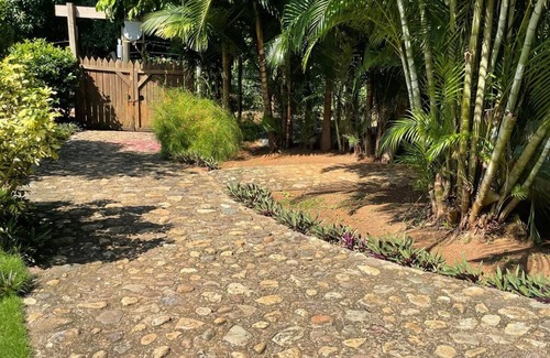 Isla de Utila Cottage | House with private stay in Utila, sleeps 10 persons