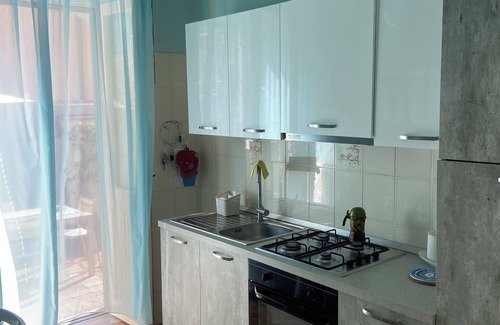 Minturno House | House with separate entrance and garden