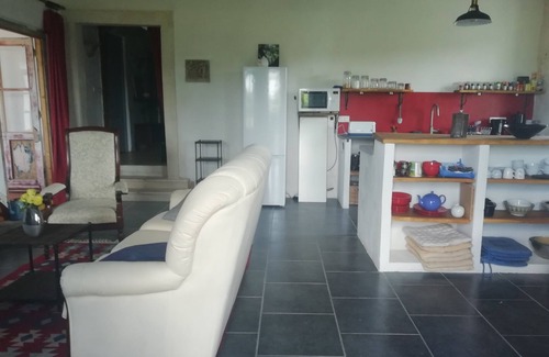 Saint-Georges House | House with swimming pool in a serene natural setting. Summer-Winter
