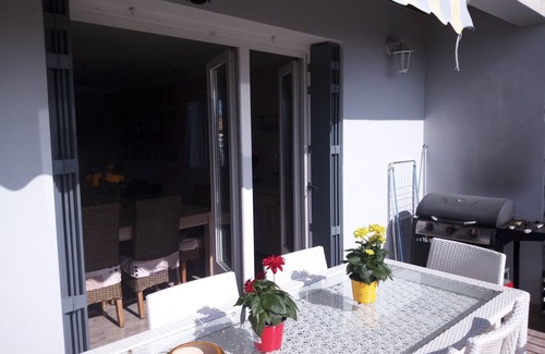 Surgeres House | House with swimming pool and pétanque court