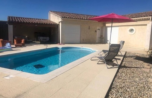 Seguret House | House with swimming pool in Provence