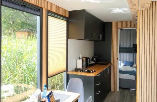 Kozin Boat Rental | Houseboat SeeSea Mazury - Domek na wodzie Bogaczewo k Giżycka