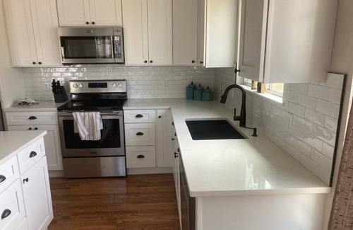 Hemphill House | Housen Bay Hideaway * WATERFRONT on Toledo Bend*