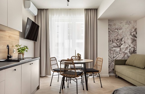 Zator Apartment | Housine