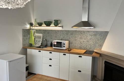 Carvoeira Apartment | Housing Floor with private yard