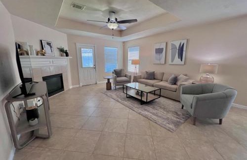 Southbelt/Ellington House | Houston home near the Hobby Airport