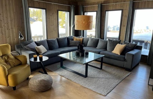 Atra House | Hovdetunet 77-Gaustablikk