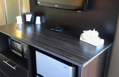 Odessa Hotel | Howard Johnson by Wyndham Odessa TX