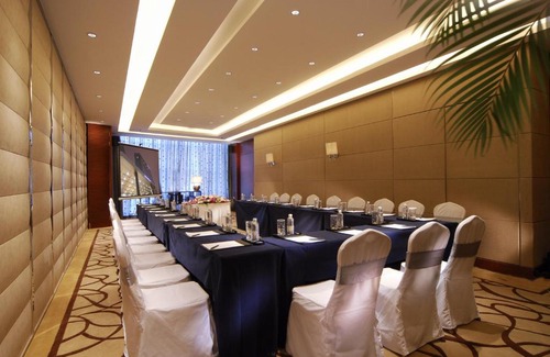 Yangpu Hotel | Howard Johnson Caida Plaza Shanghai