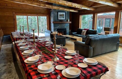 St-Adolphe-d'Howard Ski Chalet | Howard Lodge & Spa