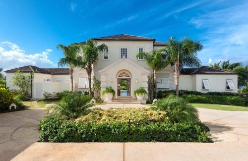Westmoreland Villa | Howzat! by Island Villas